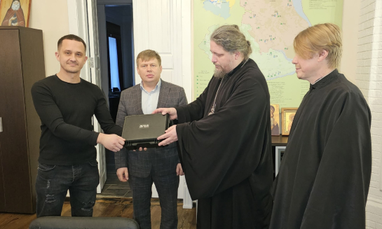 Сызранский владыка Антоний передал на СВО детекторы БПЛА