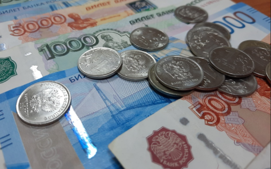 После 1 января 2026 года зарплата существенно вырастет у тех, кто сводит концы с концами