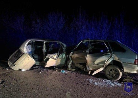 Две автоледи попали в жесткое ДТП на трассе в Самарской области