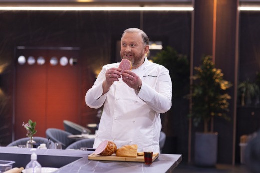 Самарский парикмахер сделал шулюм шефу Константину Ивлеву