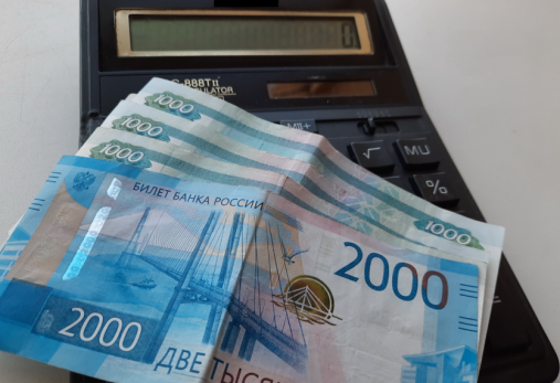 Новогодний подарок: одним увеличат пенсию вдвое, другим выплатят сразу две