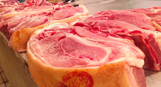 Пришлось выкинуть шесть тысяч: в Сызрани разгораются мясные войны