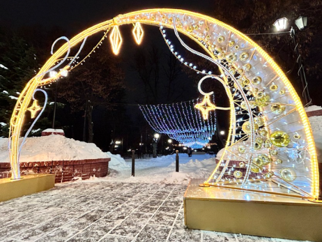 Новый год еще остается всеобщим праздником, но среди молодежи зреет злоба