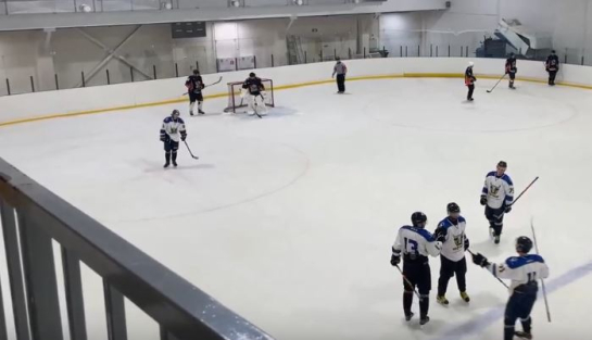 Красивый реванш: сызранский «Нефтяник» разгромил «Пеликан» и прервал черную полосу