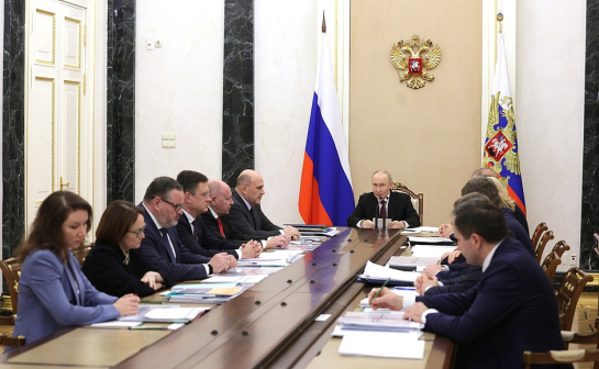 Владимир Путин анонсировал двойное повышение пенсий