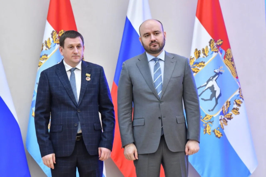 В день Конституции РФ губернатор вручил госнаграды жителям Самарской области