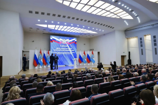 Губернатор наградил главврача кожно-венерологического диспансера Сызрани