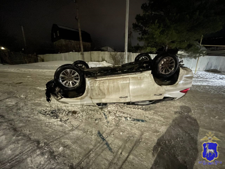 Молодежь на внедорожнике перевернулась у сызранского речпорта