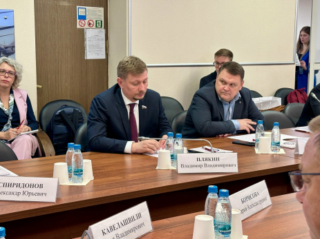 Гендиректор «Тяжмаша» Роман Ларионов обсудил высокие технологии на заседании в Москве