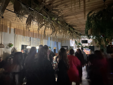 Три цвета, которые доведут до беды: в чем нельзя встречать Старый Новый год