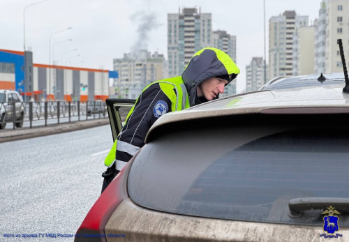 Пьяный иностранец мчался на грузовике по самарской трассе