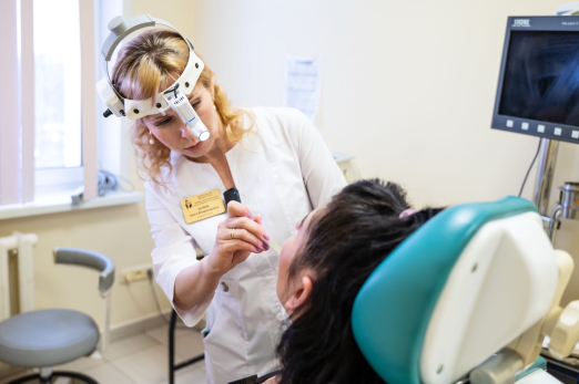 Потерял сознание: в Самарской области у подростка начался отек мозга из-за кариеса