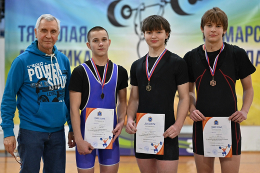 Сызранские тяжелоатлеты завоевали три медали первенства Самарской области