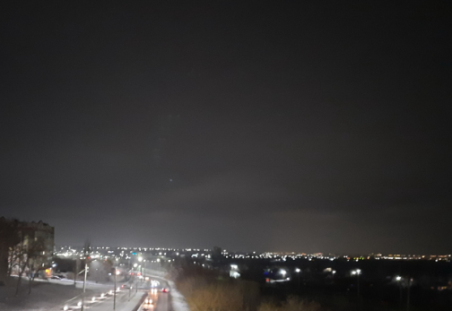 Ночью было сбито 82 БПЛА, из них - 52 в Поволжье: на одном из заводов возник пожар