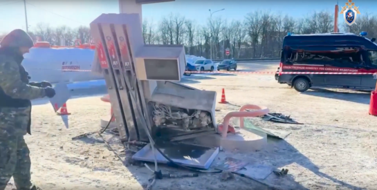 Не диверсия, а покушение на человека: в Самарской области горящая машина таранила АЗС