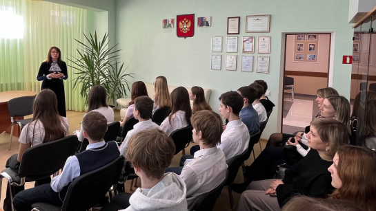 Школьников Октябрьска позвали работать в ЗАГС