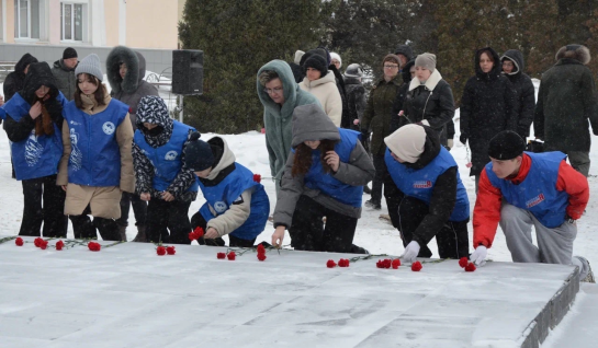 В Октябрьске люди собрались на митинг, чтобы сказать спасибо