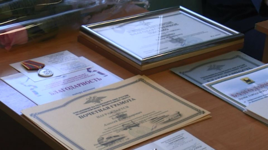 Полицейским Сызрани сегодня вручали благодарности. Повод был весомый