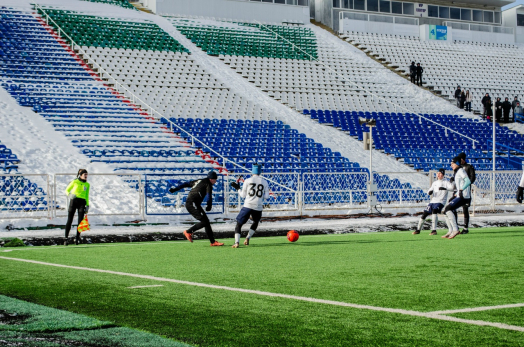 «Сызрань-2003» сегодня ждет битва с главным конкурентом в зимнем чемпионате области