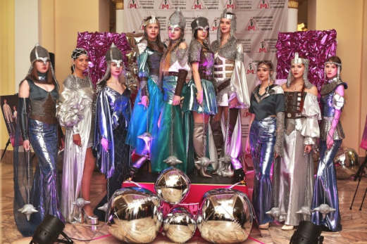 Дерзкие коллекции сызранских модельеров покорили всероссийскую «Лабораторию моды»