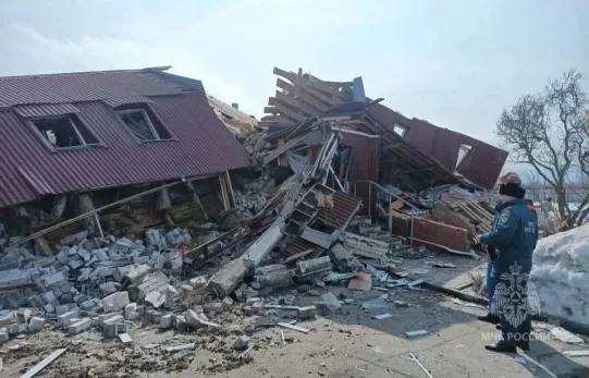 Жилой дом взорвался в Самарской области - здание разнесено в клочья