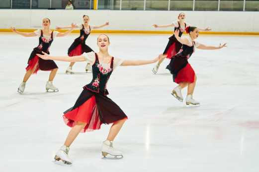 В Сызрани озвучили победителей всероссийских соревнований по синхронному катанию