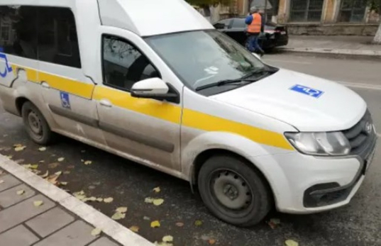 80 процентов за поездку оплатят из бюджета: кто в Сызрани может вызвать социальное такси