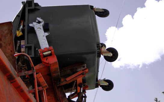 Платим даже тогда, когда услуги нет: что не так с квитанциями ЖКХ