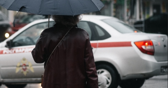 Люди буквально не могут дышать на улице - новый штамм ковида дает о себе знать