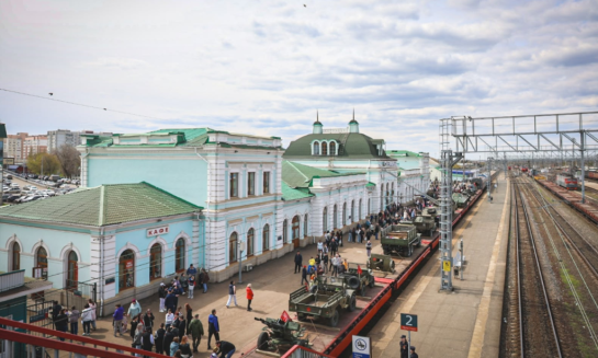 На вокзал Сызрани сегодня пришли 4 300 человек: «Паровоз Победы» уже отбыл в Тольятти