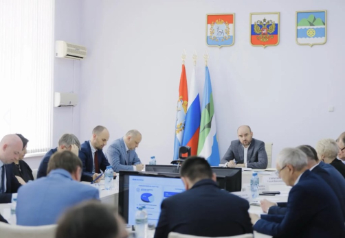 Вячеслав Федорищев на оперативном совещании дал поручения по вопросам развития Октябрьска
