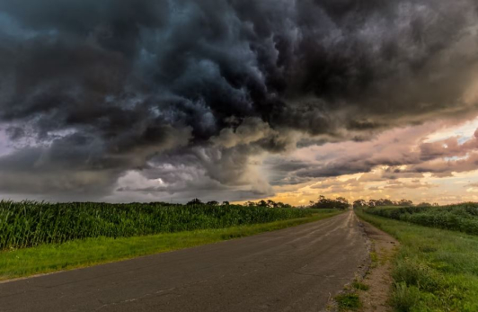 Роман Вильфанд: какие регионы накроет страшная жара, а где ожидается вселенский потоп