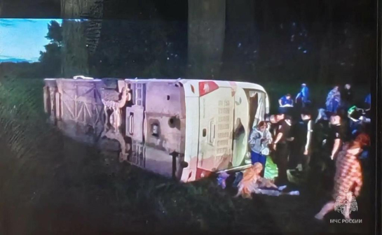 Во втором часу ночи разбился автобус с пассажирами из Самарской области