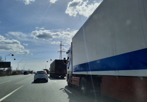 Пустят ли грузовые фуры вместо М-5 по платной дороге? Минтранс дал ответ