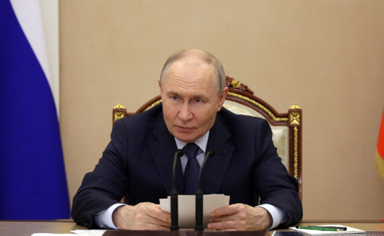 Путин назвал временными трудности на топливном рынке