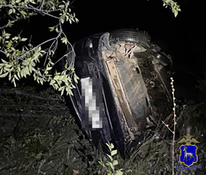 В Самарской области женщина насмерть разбилась в аварии со стоящим «Камазом»