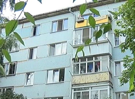 Повреждена многоэтажка и частные постройки, погибла женщина: губернатор о последствиях атаки БПЛА на Самарскую область