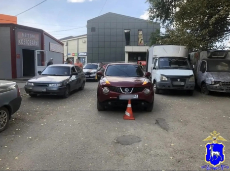 Автоледи за рулем «Жука» сбила ребенка