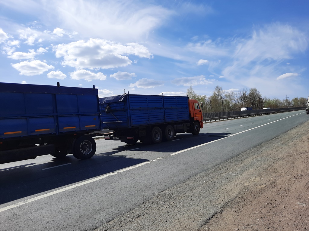 На федеральной автодороге М-5 под Сызранью на все лето ограничат движение /  Новости / КТВ-ЛУЧ