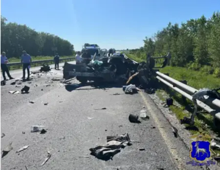 Погибшая под Сызранью семья в момент страшной трагедии ехала на похороны