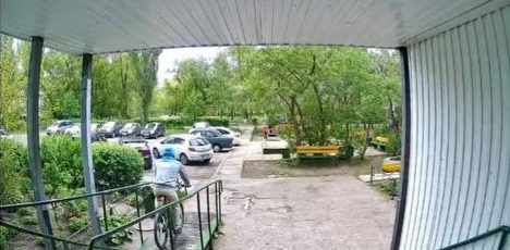 Не убирались, а обчищали: в Самарской области полицейские замели дворников