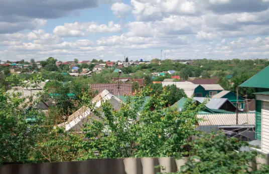 Юрист рассказал о наказании за неправильный туалет на даче