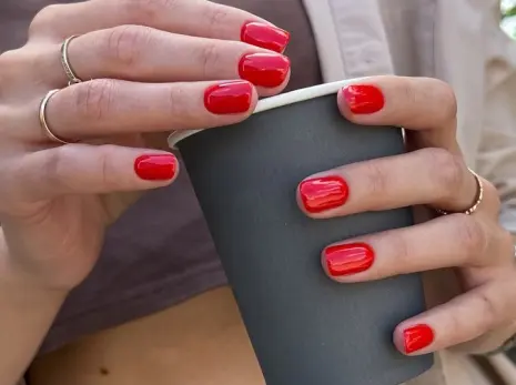 Осень с модным маникюром - главные тренды сентябя, октября и ноября 2025 года