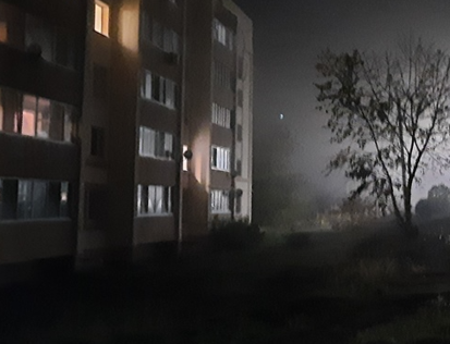 В ночном дворе Сызрани «чудо-дивное» протаранило иномарки: следом взвыли сирены