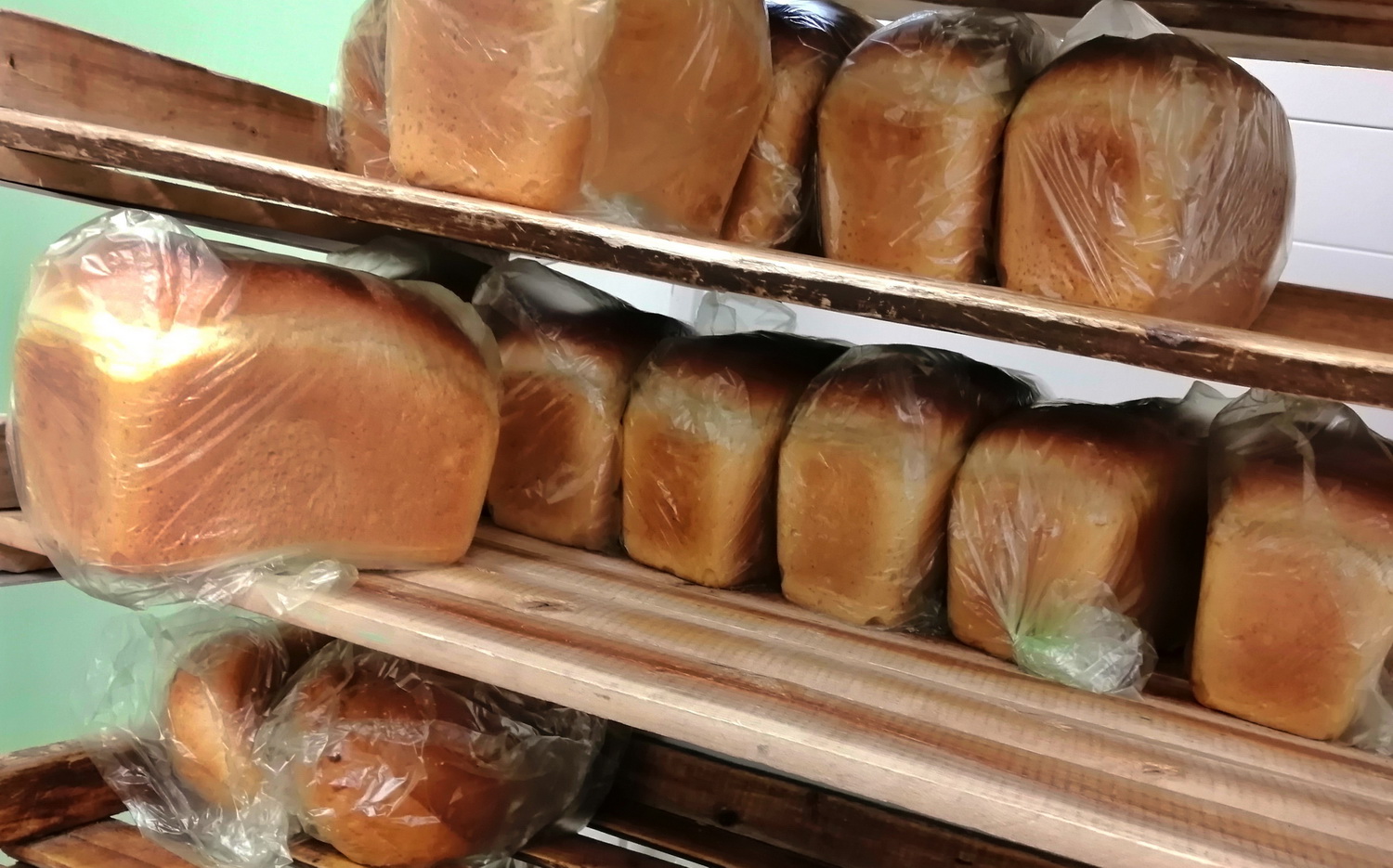 Сон много хлеба в шкафу